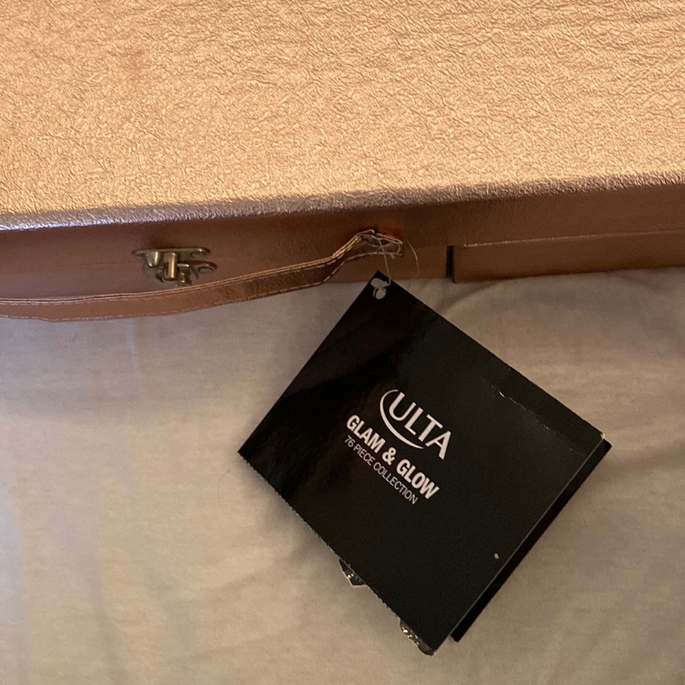 Ulta glam & glow makeup set